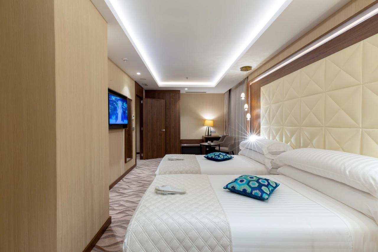 Az Hotels Grand Oran Es Senia Exterior foto