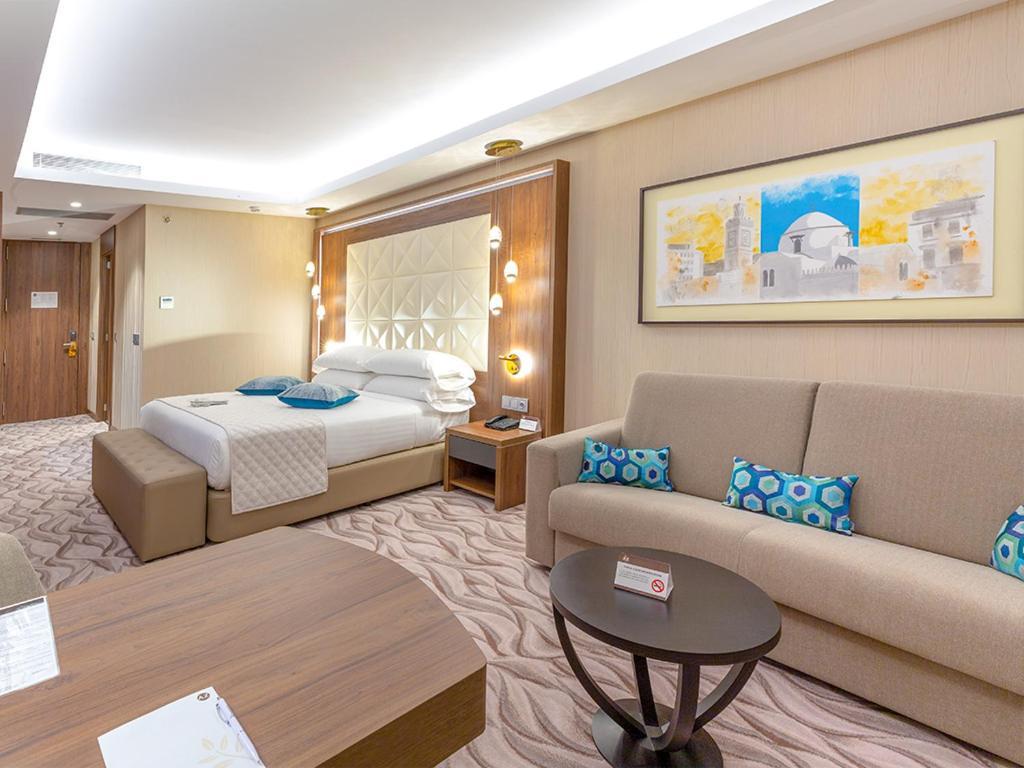 Az Hotels Grand Oran Es Senia Exterior foto